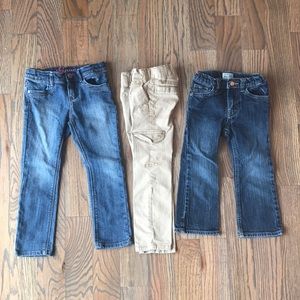 Size 4T jean bundle.